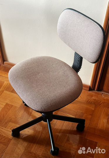 Компьютерное кресло