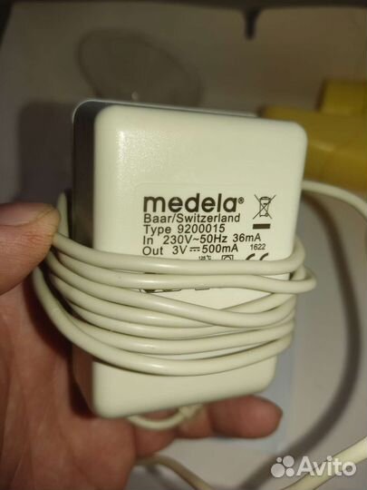 Молокоотсос Medela Mini electric
