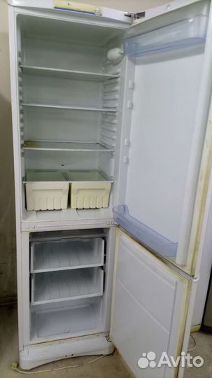 Холодильник бу indesit