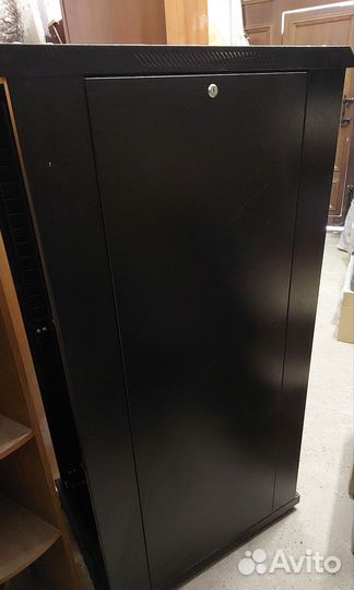 Телекоммуникационных шкаф