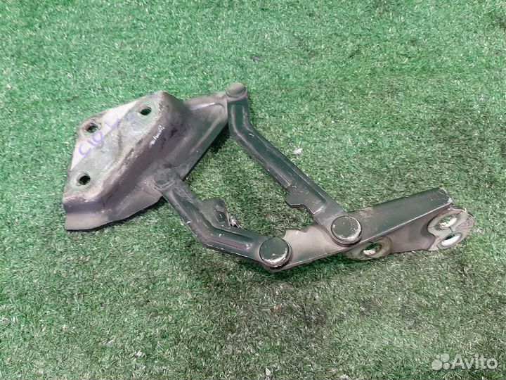 Петля капота левая volkswagen Touareg (7L) 2007