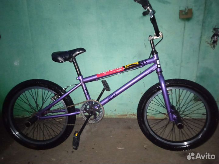 Трюковой велосипед BMX