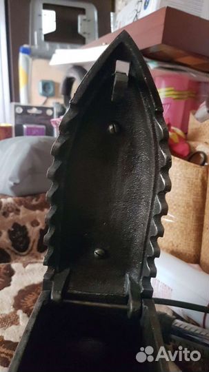 Утюг старинный