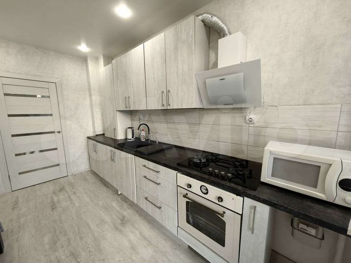 2-к. квартира, 63 м², 3/10 эт.