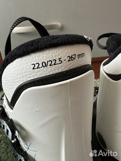 Горнолыжные ботинки atomic