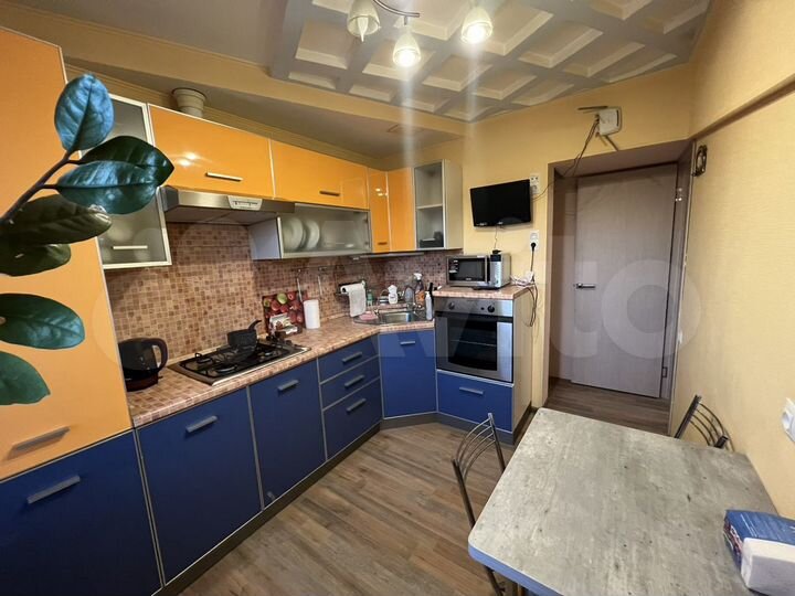 Комната 15 м² в 3-к., 8/17 эт.