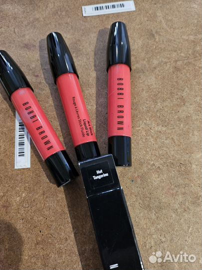 Помада для губ Hot Tangerine. Bobbi Brown