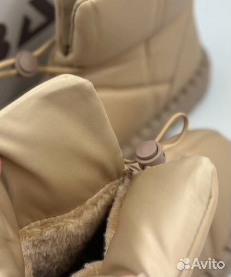 Дутики женские зимние