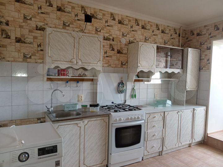 3-к. квартира, 85 м², 9/10 эт.