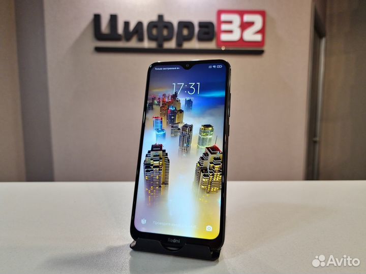 Xiaomi Redmi 8, 3/32 ГБ