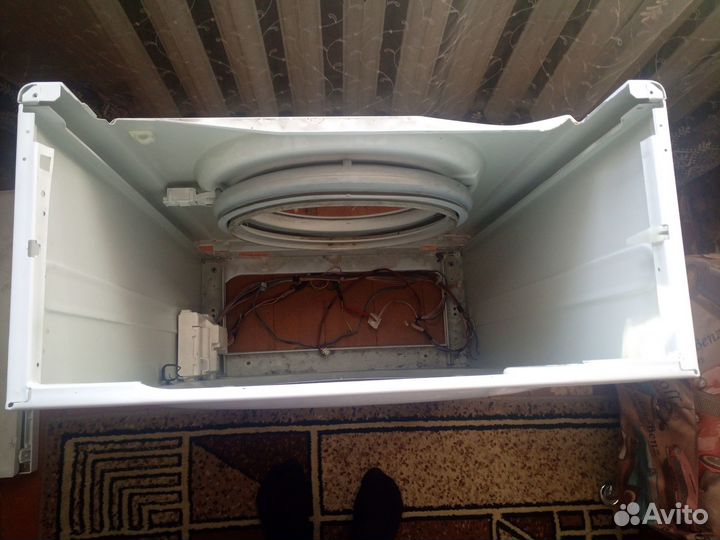 Запчасти на стиральную Машину Indesit iwud4085i