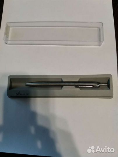 Ручка шариковая в металическом корпусе