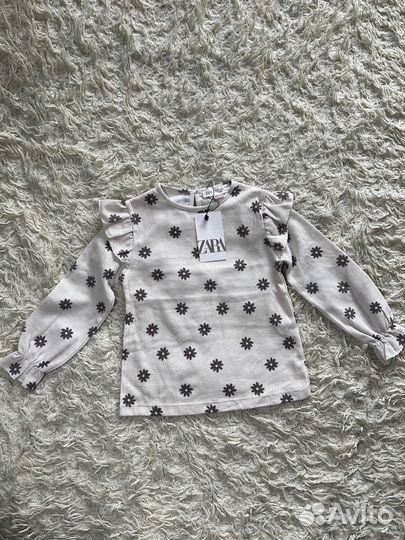 Кофта на девочку Zara