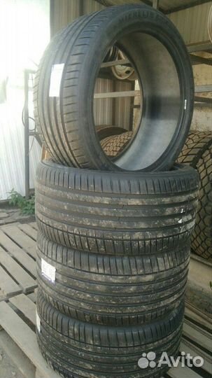 Michelin Latitude Sport 3 295/35 R21