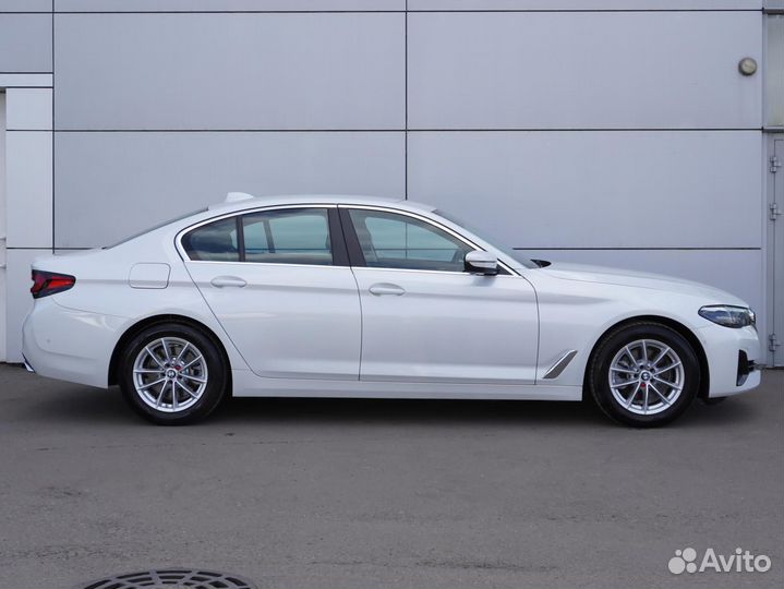 BMW 5 серия 2.0 AT, 2022, 176 км