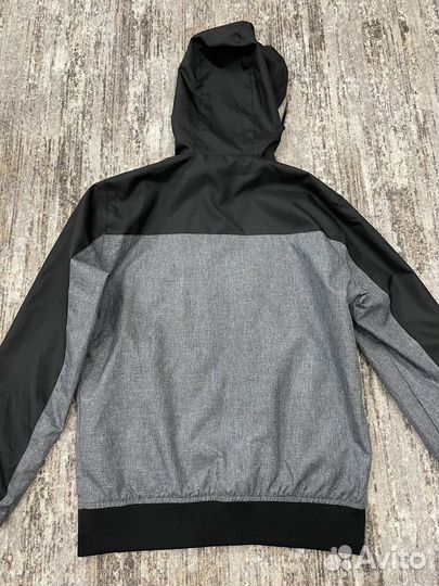 Легкая куртка/ветровка Fsbn