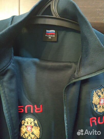 Спортивный костюм