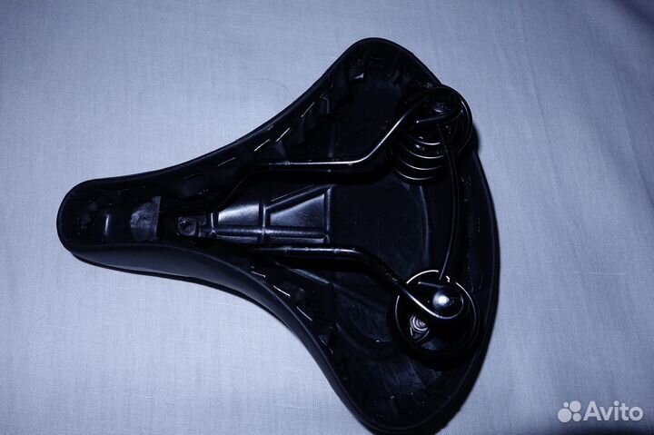 Седло для велосипеда широкое
