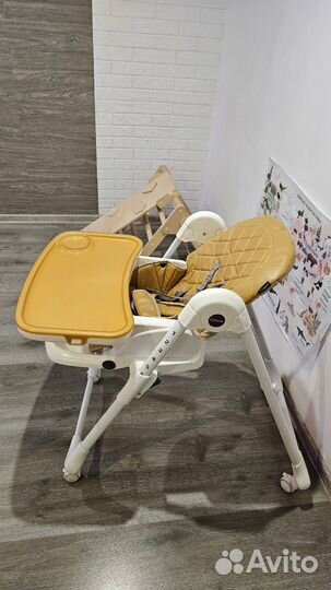 Детский стульчик для кормления