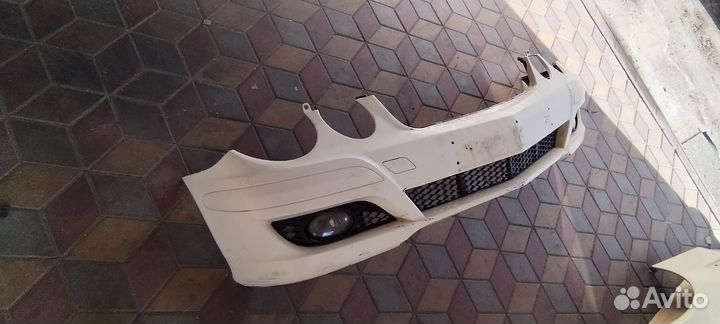 Передний бампер на мерседес Е-Класс w211 рест