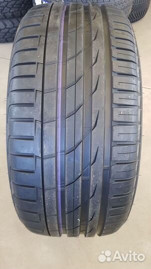 Nokian Tyres Hakka Black SUV 275/40 R21 107Y