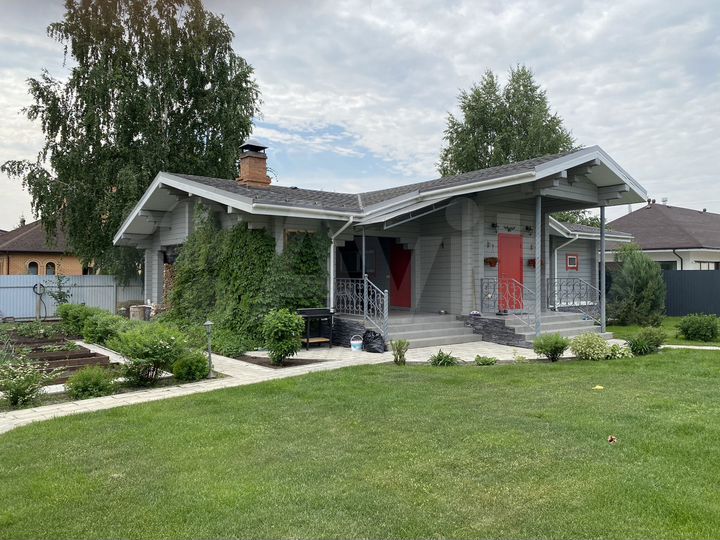 Дом 226 м² на участке 15 сот.