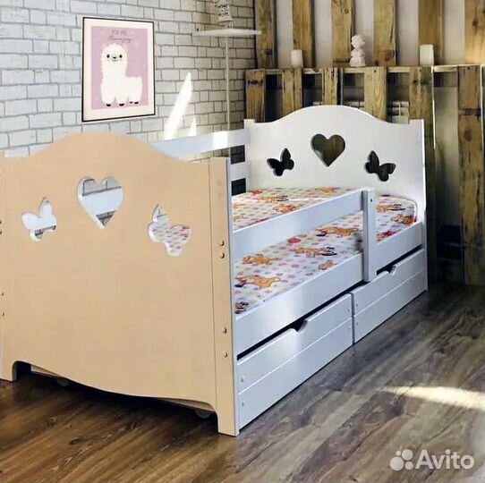 Кроватка с бортиком из натурального дерева сингл о