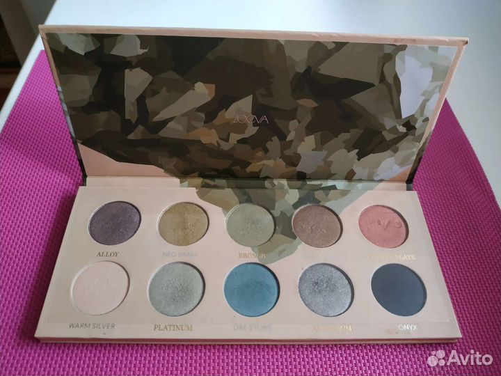 Палитра теней Zoeva