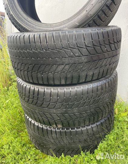 Triangle Snowlink TWT02 245/45 R18 100R