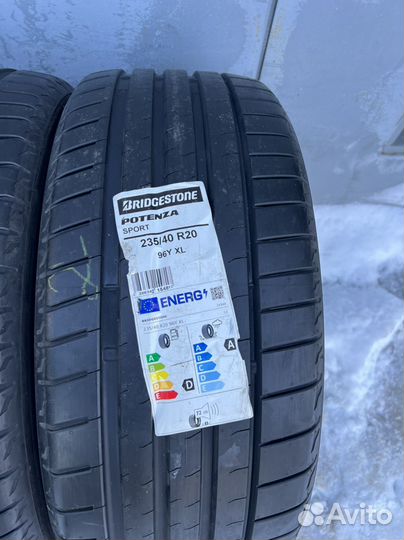 Bridgestone Potenza Sport 235/40 R20