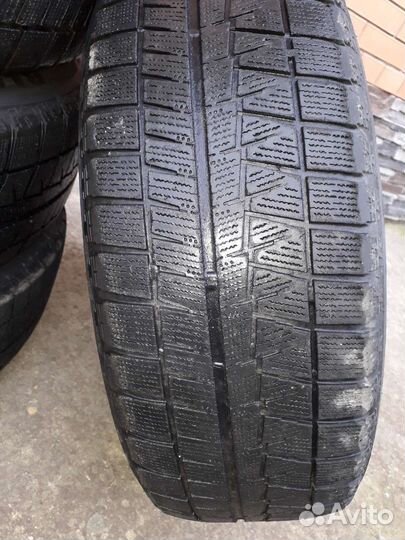 Bridgestone Blizzak DM-V1 215/60 R16