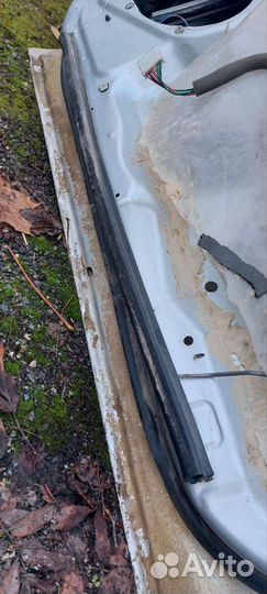 Дверь передняя правая Мазда 626 GF Америка 98-01