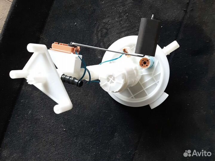 Датчик уровня топлива Kia Sorento 2 4WD