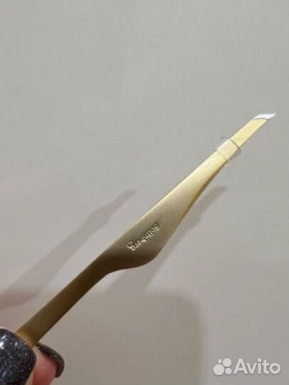 Пинцет для бровей