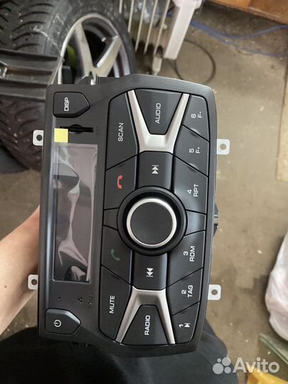 Штатная магнитола LADA vesta