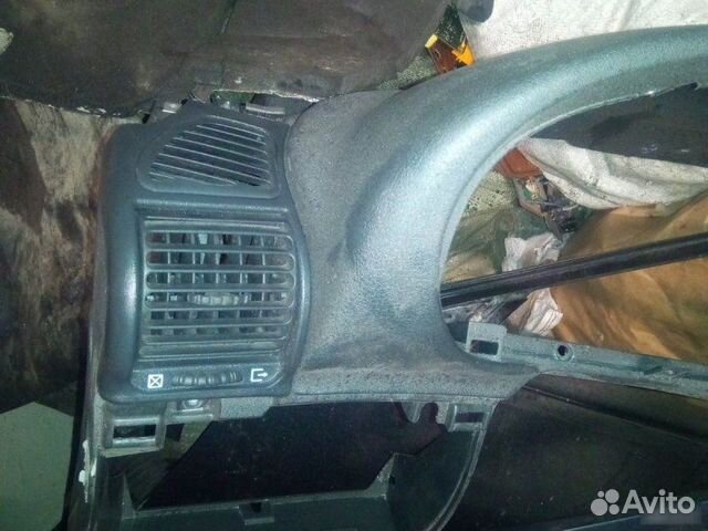 Дефлектор левый LADA Kalina 1