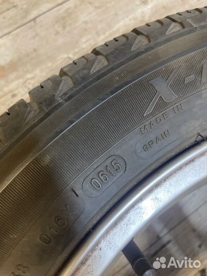 Колесо зимнее R17 / 215 / 50 Michelin 5x108 лит. 5