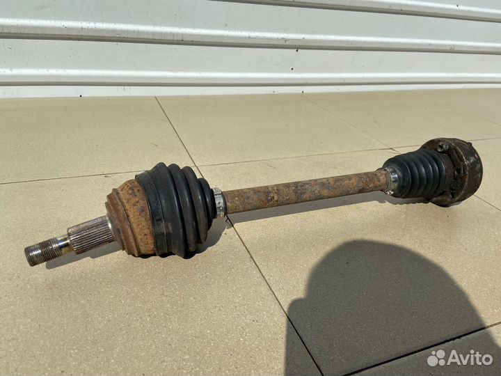 Привод передний левый Volkswagen Golf 4