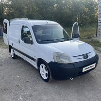 Peugeot Partner 1.4 MT, 2010, битый, 231 000 км, с пробегом, цена 370 000 руб.