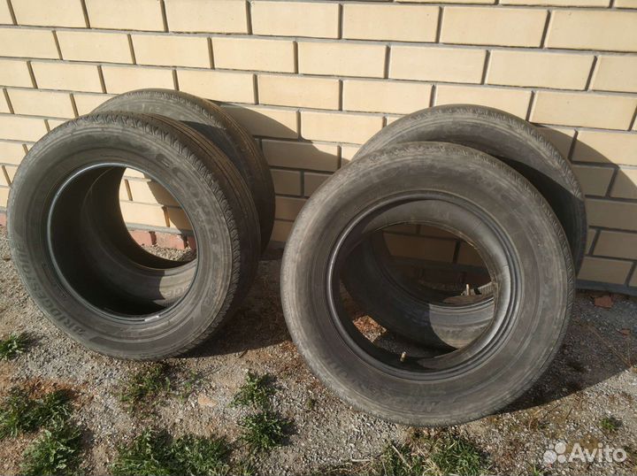 Bridgestone Ecopia EP850 215/65 R16 98