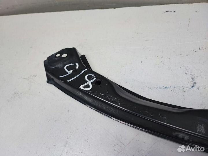 Усилитель бампера передний верхний toyota LC prado