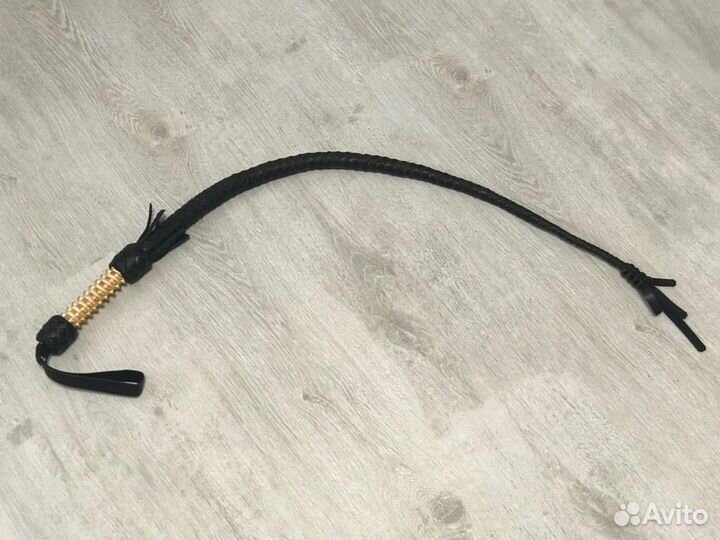 Кубанская нагайка с рукоятью из дерева