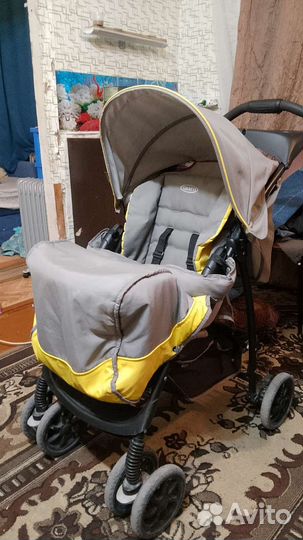 Прогулочная коляска