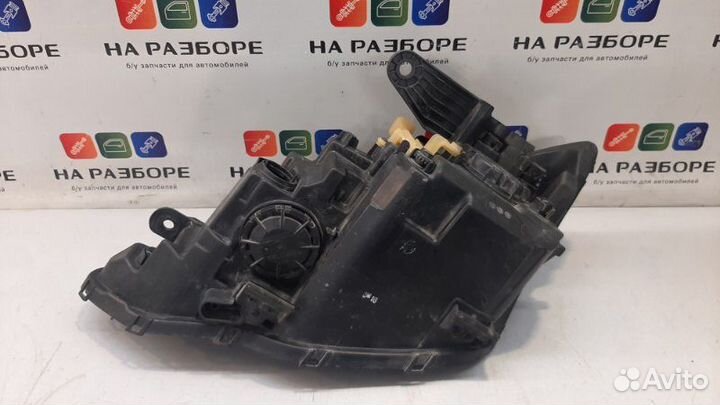 Фара передняя правая Genesis G70