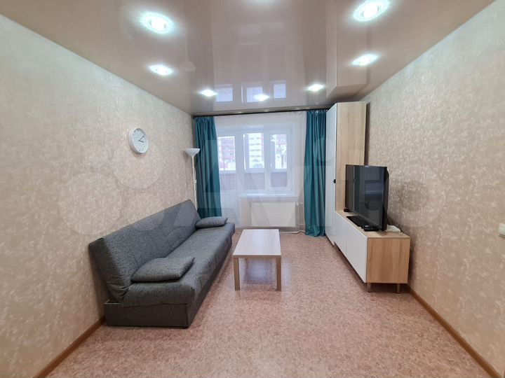 1-к. квартира, 38 м², 1/10 эт.