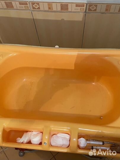 Пеленальный столик с ванночкой