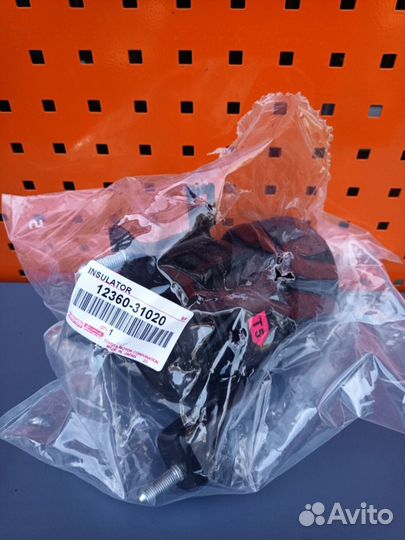 Опора двигателя Lexus rx