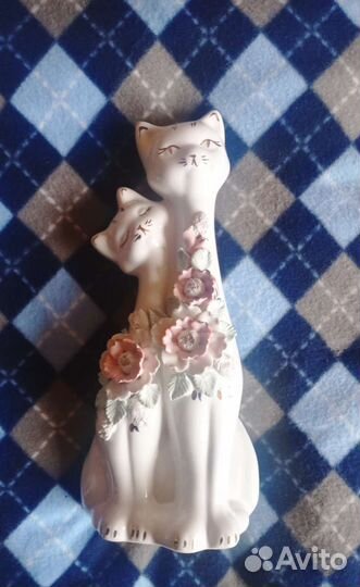 Статуэтка-копилка