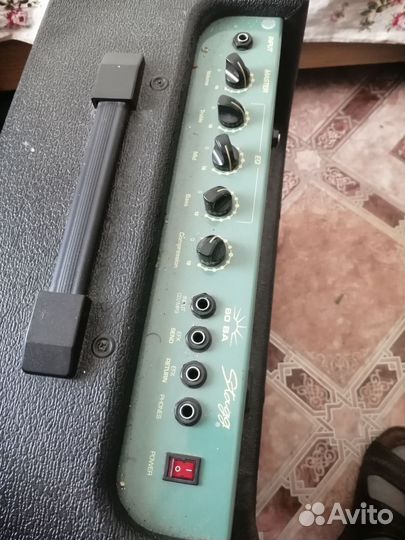 Басовый комбик stagg 60 BA
