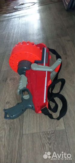 Мегаладон, нерф пистолет